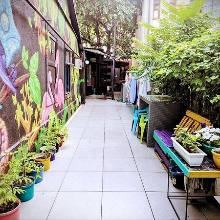 Bern Hostel Chisinau Ngoại thất bức ảnh