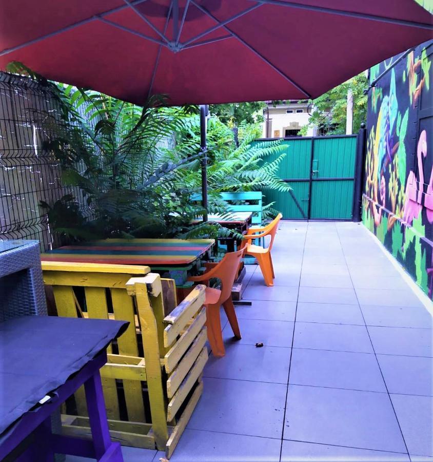 Bern Hostel Chisinau Ngoại thất bức ảnh