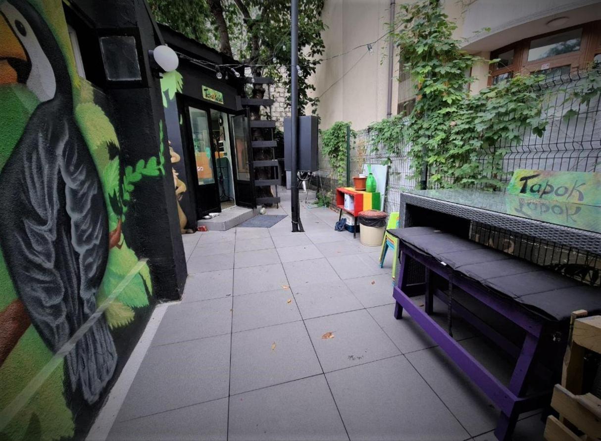 Bern Hostel Chisinau Ngoại thất bức ảnh