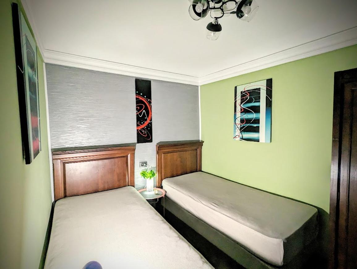 Bern Hostel Chisinau Ngoại thất bức ảnh